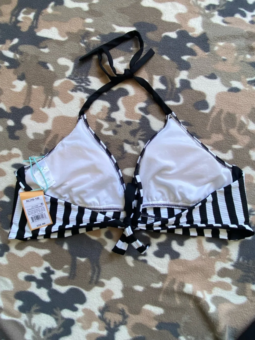 Kona Sol Black & White Striped Faux-Wrap Halter Bikini Top - Size XL (16-18) - Picture 5 of 6